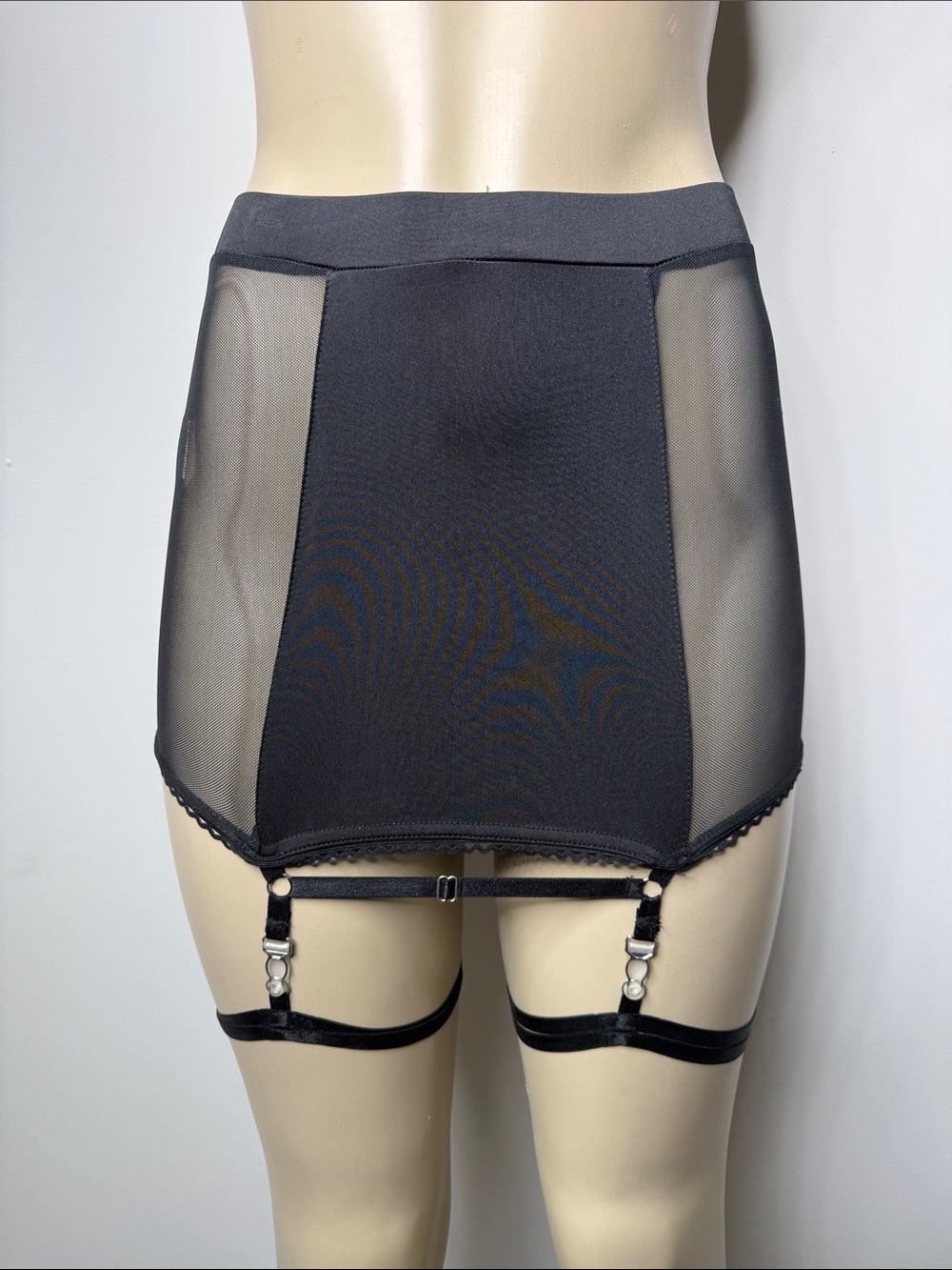SHEIN Black High-Waist Mesh Panel Gartered Mini Skirt